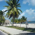 2 Min To The Beach - Casa Jardin