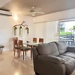 Bonampak By Andiani Travel - Families Or Work Stays Only