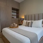 3Br Modern House - Central & Fully Equipped