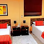 Hotel Versalles Suites