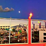 Hotel Versalles Suites