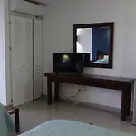 Remodeled Studio In Beachfront Condominium