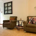 CASA TROPICAL by Mi Casa es tu Casa