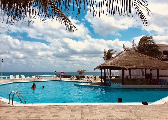 Brisas Sunset Apartment