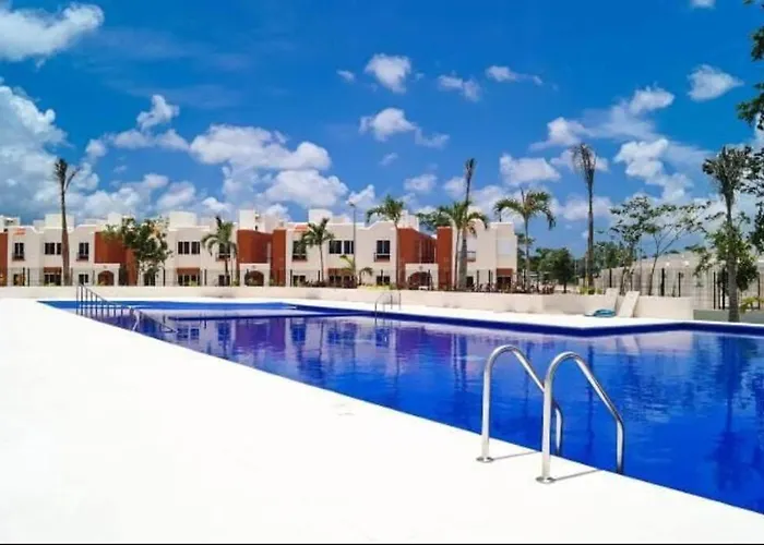 Casa Inteligente En Cancun Con Alberca Familiar
