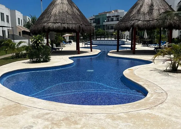 Departamento en planta baja con alberca