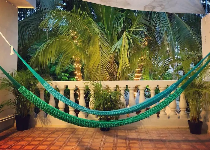 CASA TROPICAL by Mi Casa es tu Casa