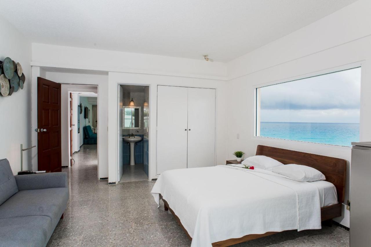 Stunning! 2 Bdrm Beach/oceanfront On Beach - Zone * Cancún
