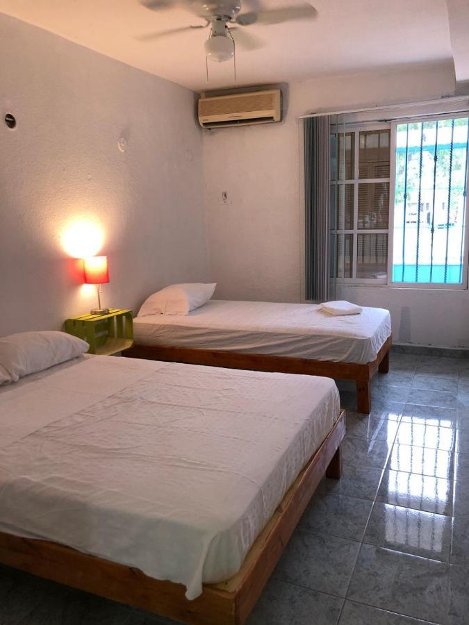 Hostel Piñata Cancún