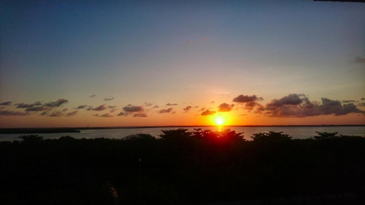 Brisas Sunset Apartment