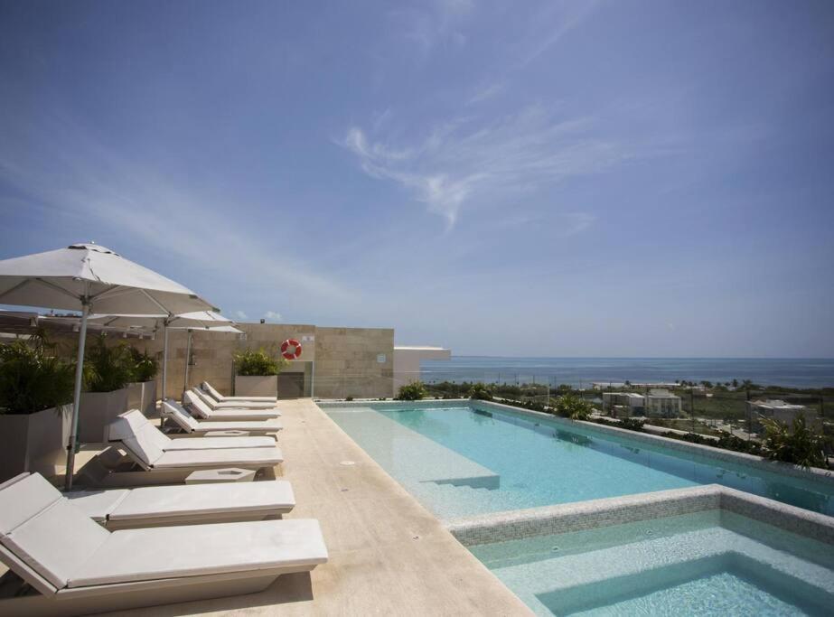 Oceanview 3 Bedroom Condo, Rooftop Pool&jacuzzi, Beach! Apartamento *