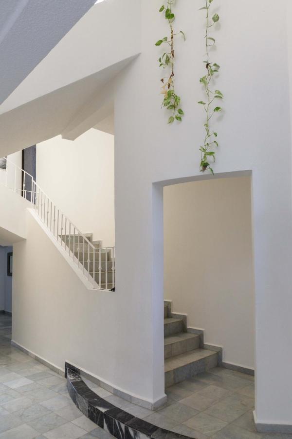 La Marina Villa