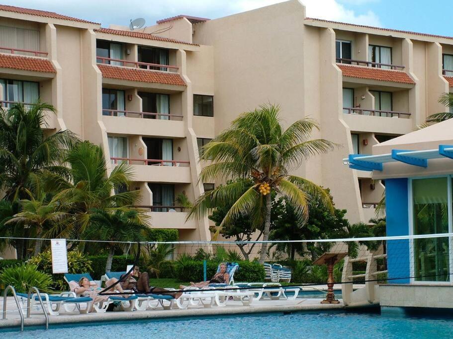 Apartamento Solymar Studio #3507, Kilometro 18,7 Boulevard Kukulcan, Access To Cancun's *