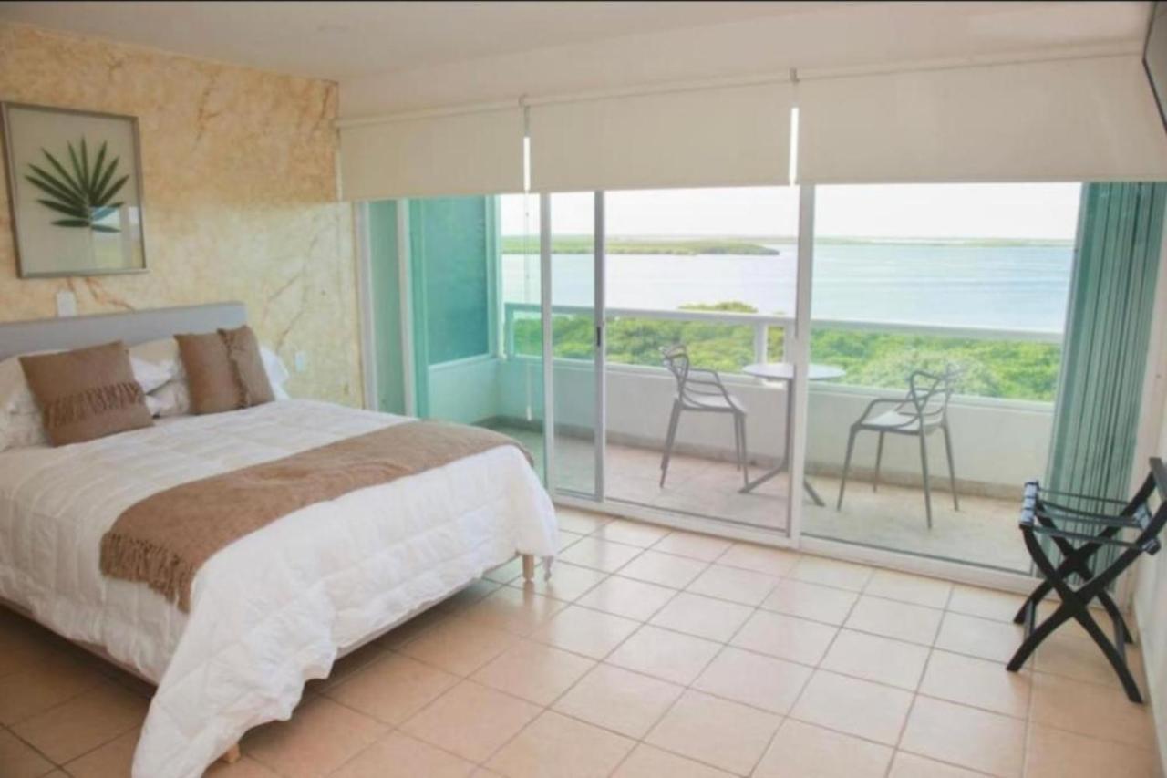 Apartamento En Zona Hotelera Frente A La Playa Quintana Roo, Mexico *