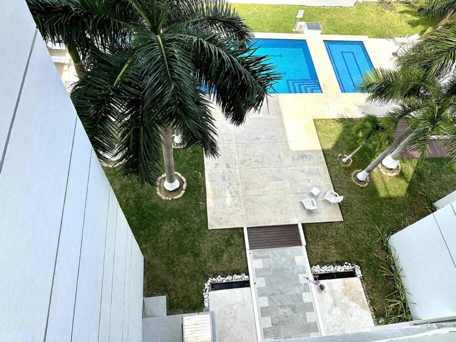 3br Beautiful With Pool Gym & Great Location Сasa de vacaciones