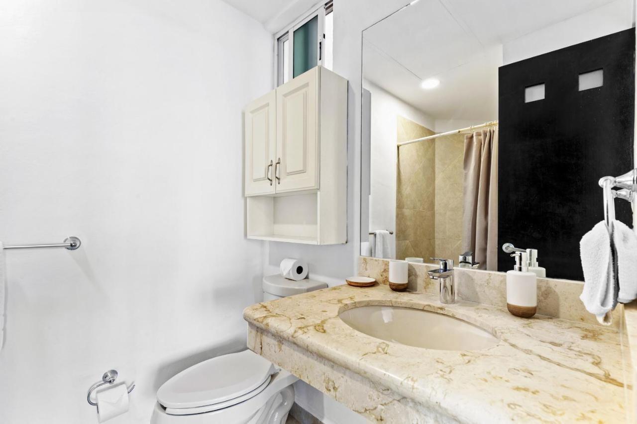 4 Bedroom Apartment, 8 Guests Apartment *
