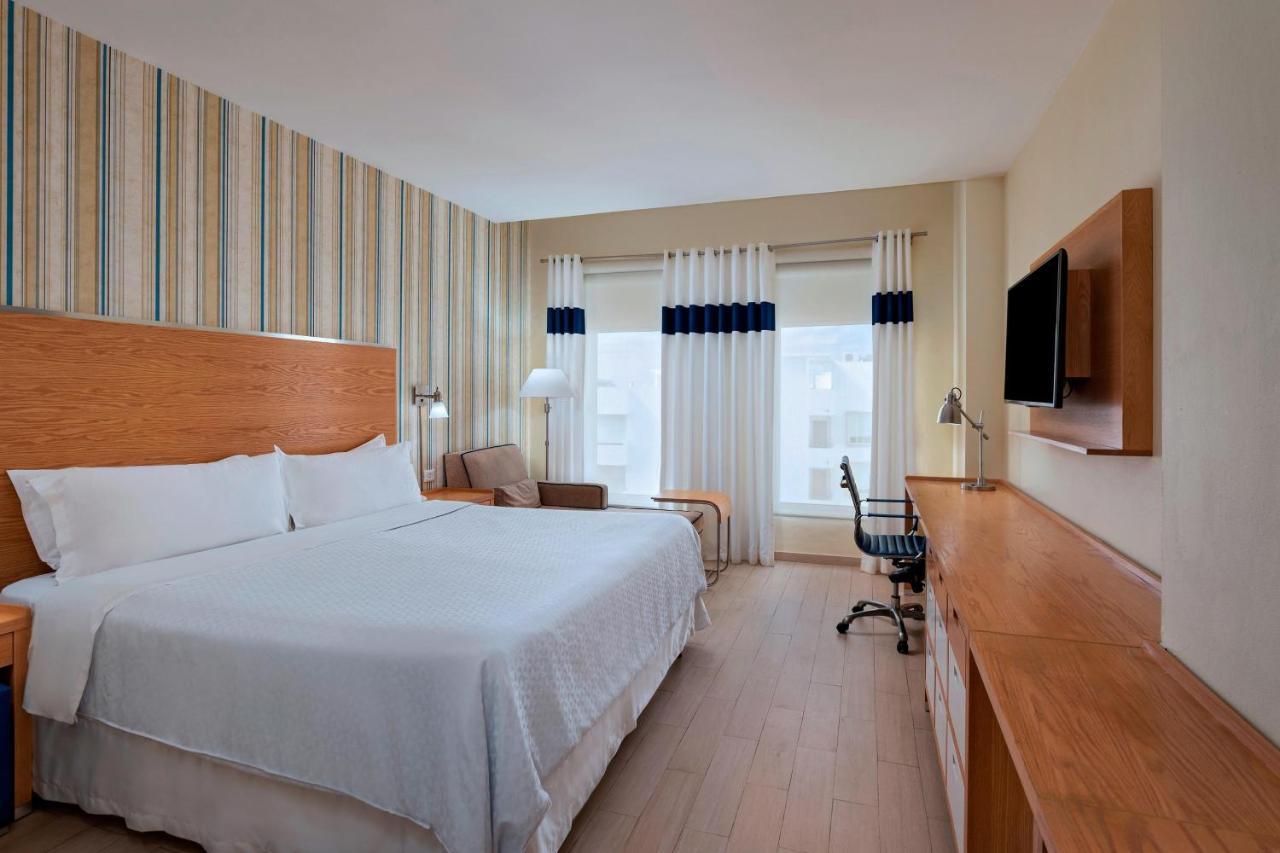 Four Points By Sheraton Centro Hotel Cancun