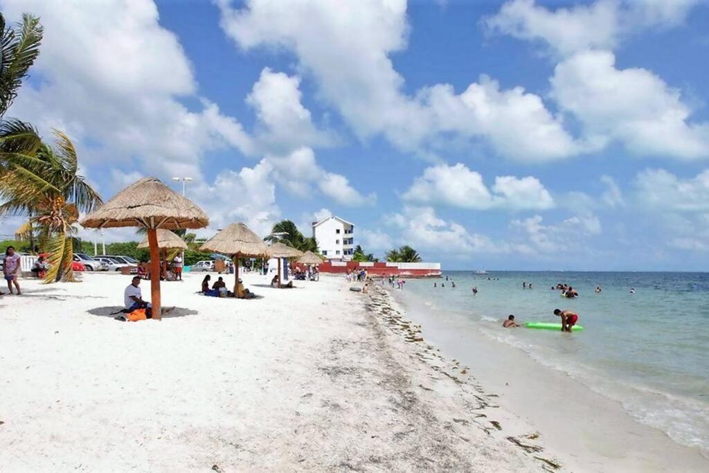 2 Min To The Beach - Casa Jardin Apartment