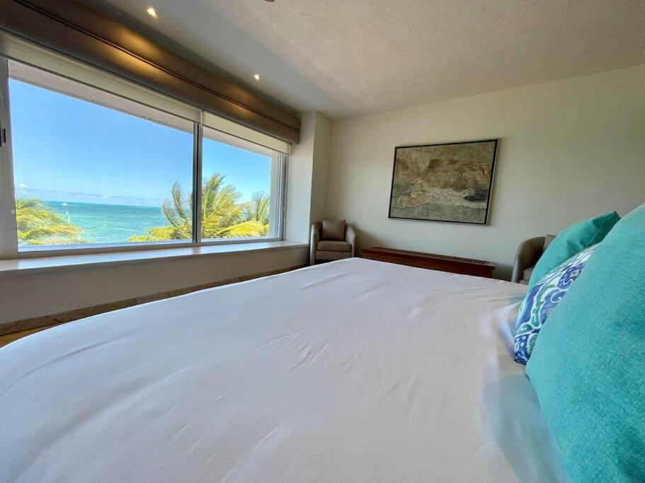 5br Ocean Front Zone Luxury House By Solmar * Cancun