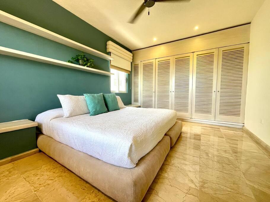 5br Ocean Front Zone Luxury House By Solmar Сasa de vacaciones
