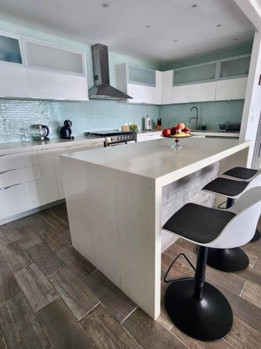 Apartamento •amazing Beachfront Condo• *