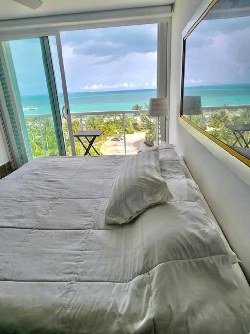 •amazing Beachfront Condo• Apartamento Cancún