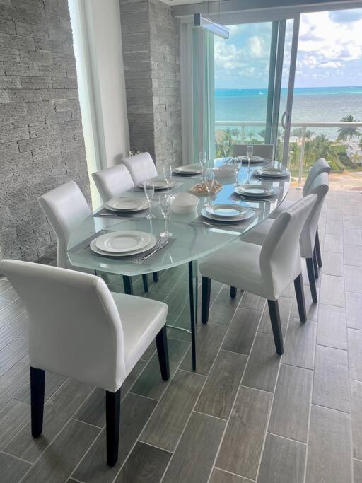 •amazing Beachfront Condo•