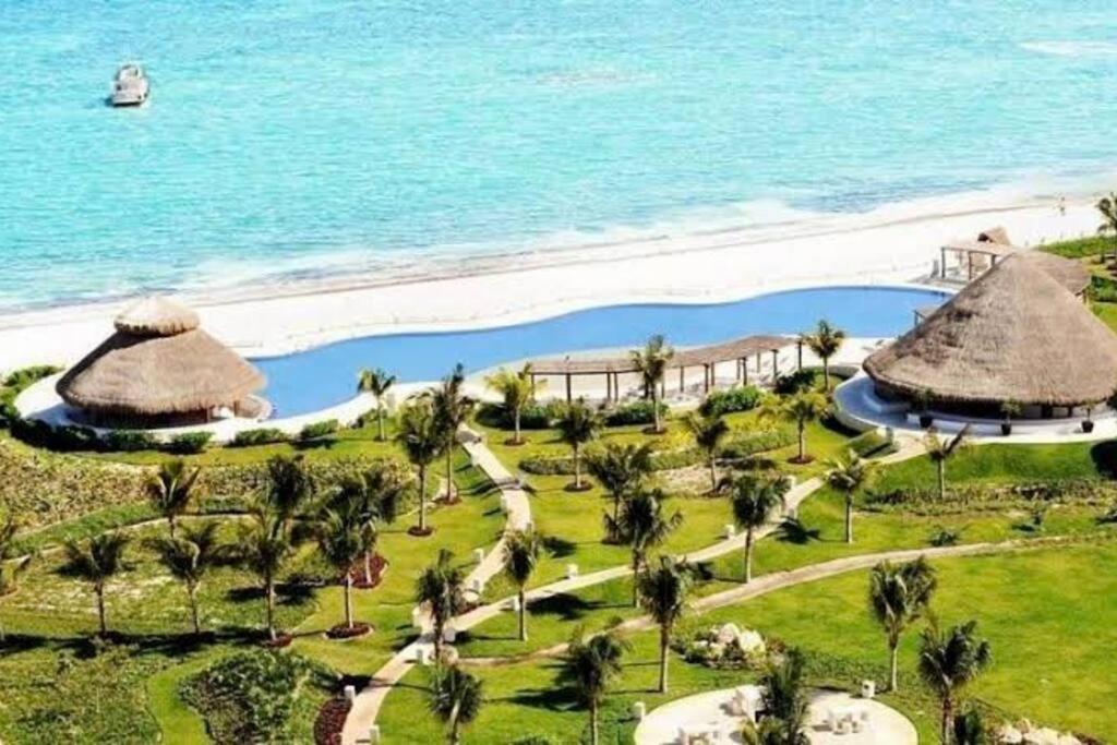•amazing Beachfront Condo• Cancún