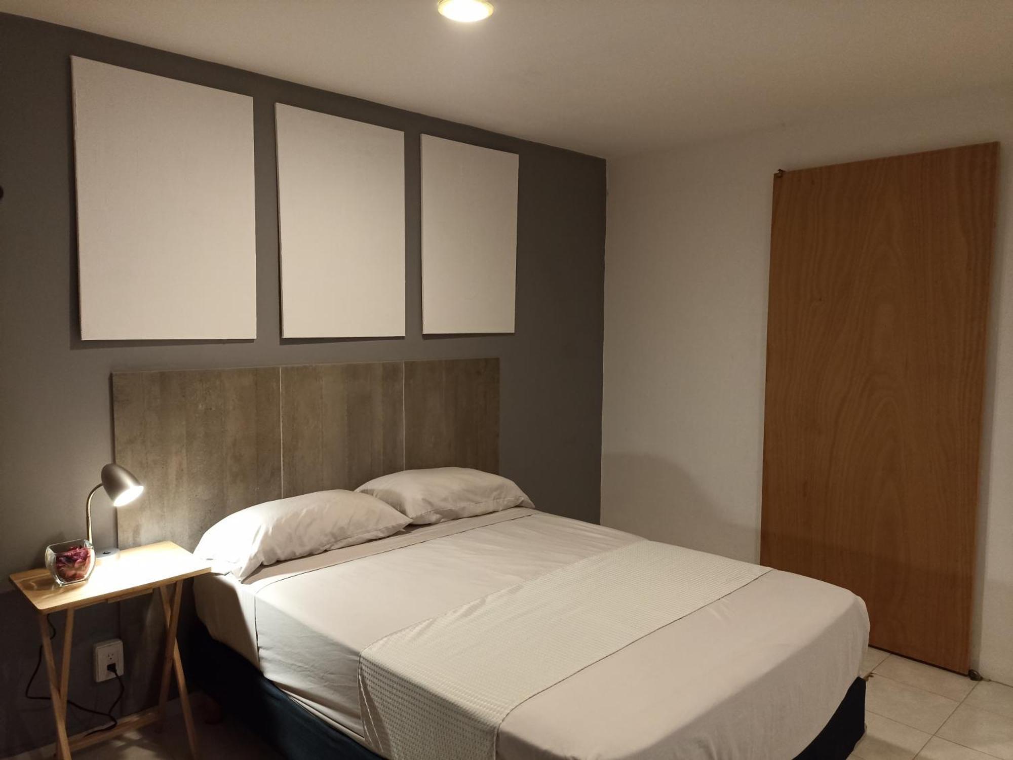 - Tr3s By Walter De La Renta Apartment