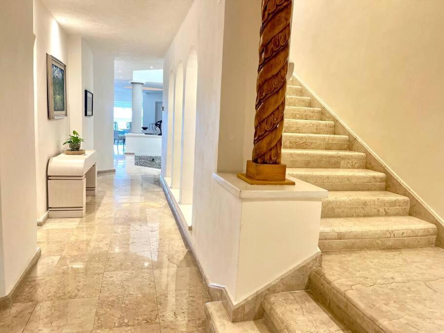 5br Ocean Front Zone Luxury House By Solmar Сasa de vacaciones Cancún