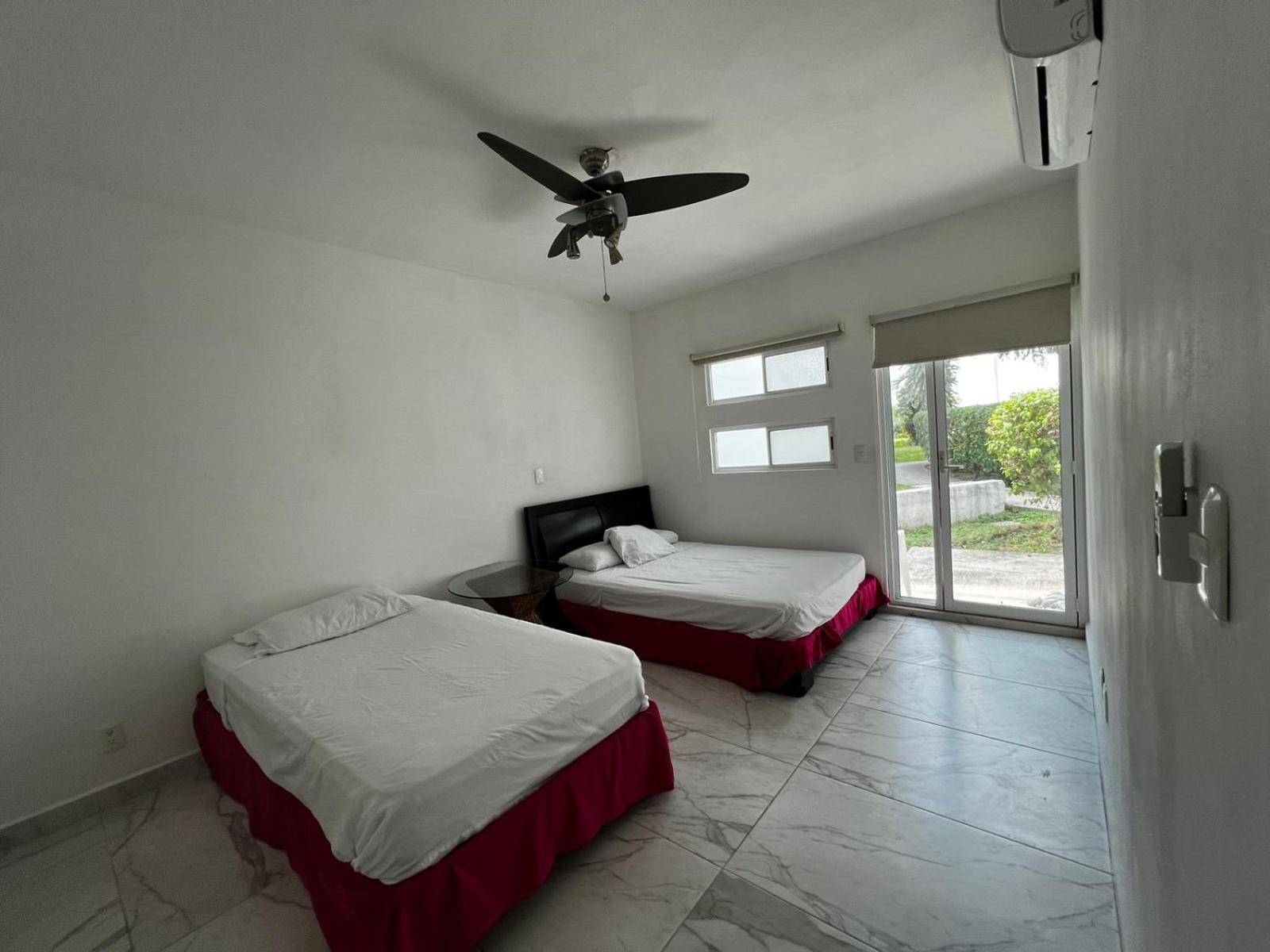 Departamento En Planta Baja Con Alberca Apartamento