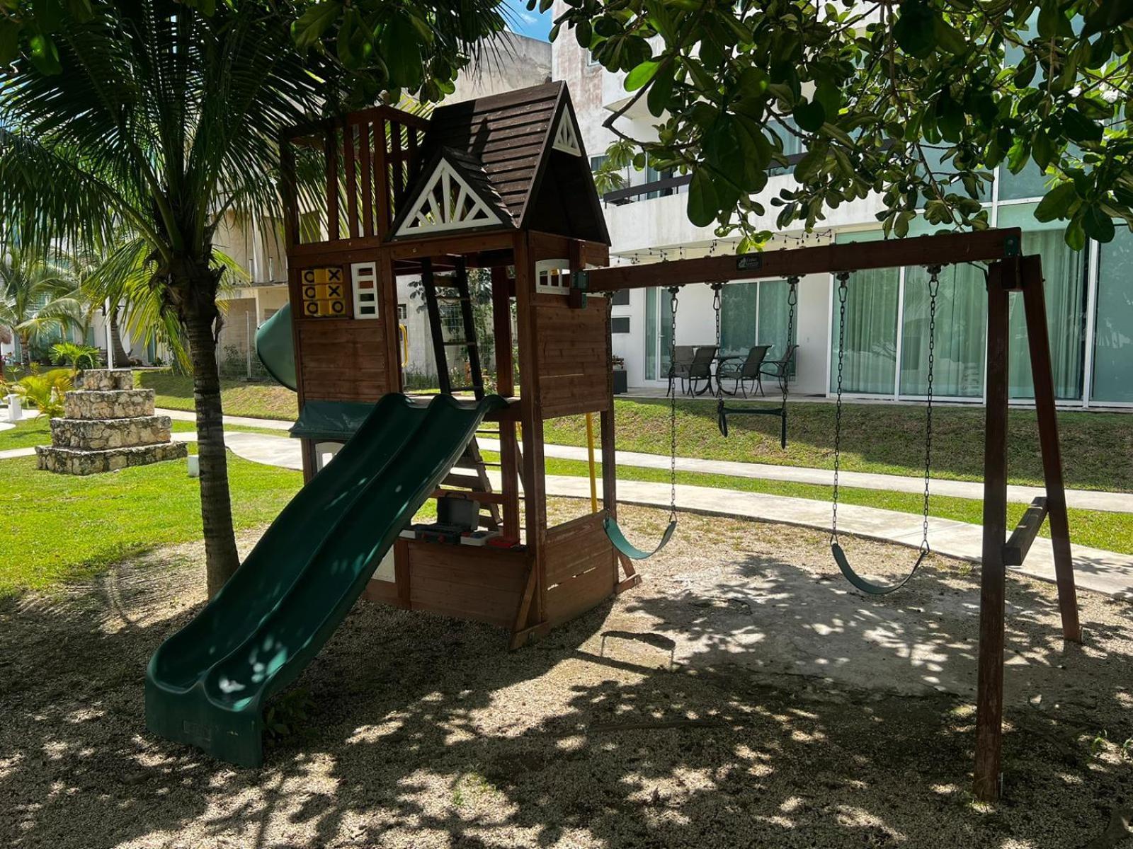 Departamento En Planta Baja Con Alberca *
