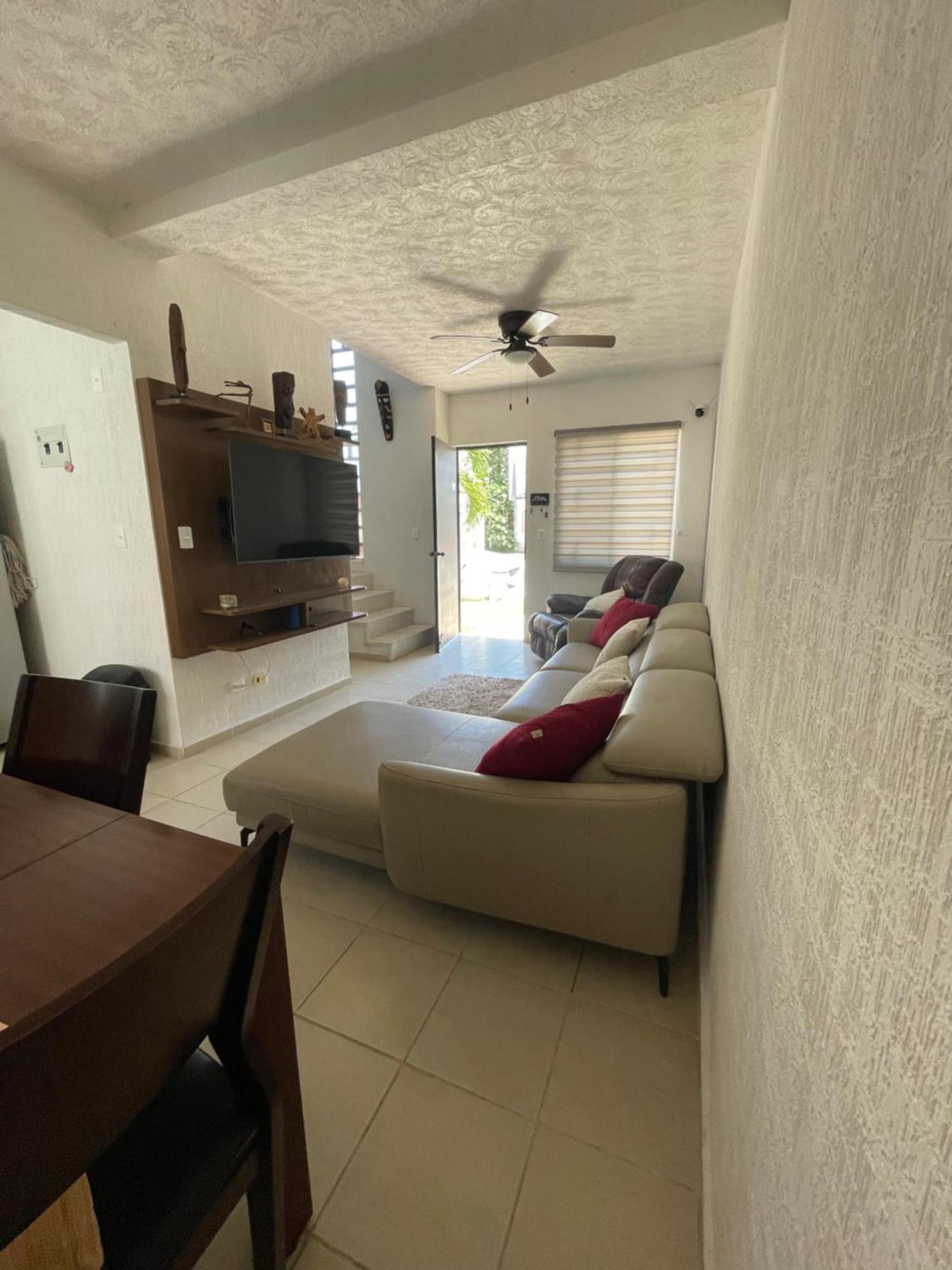 Casa En Privada Con Alberca * Cancún