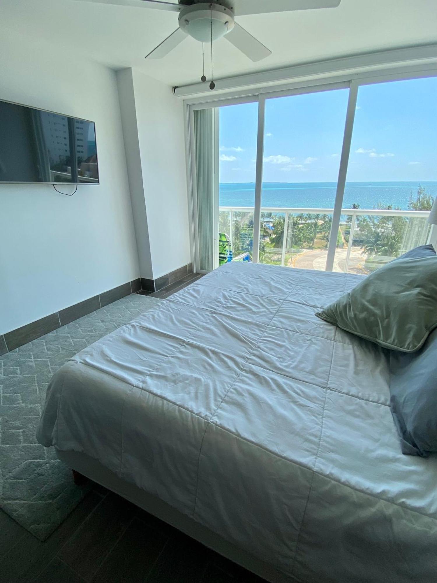 •amazing Beachfront Condo• Apartamento Cancún