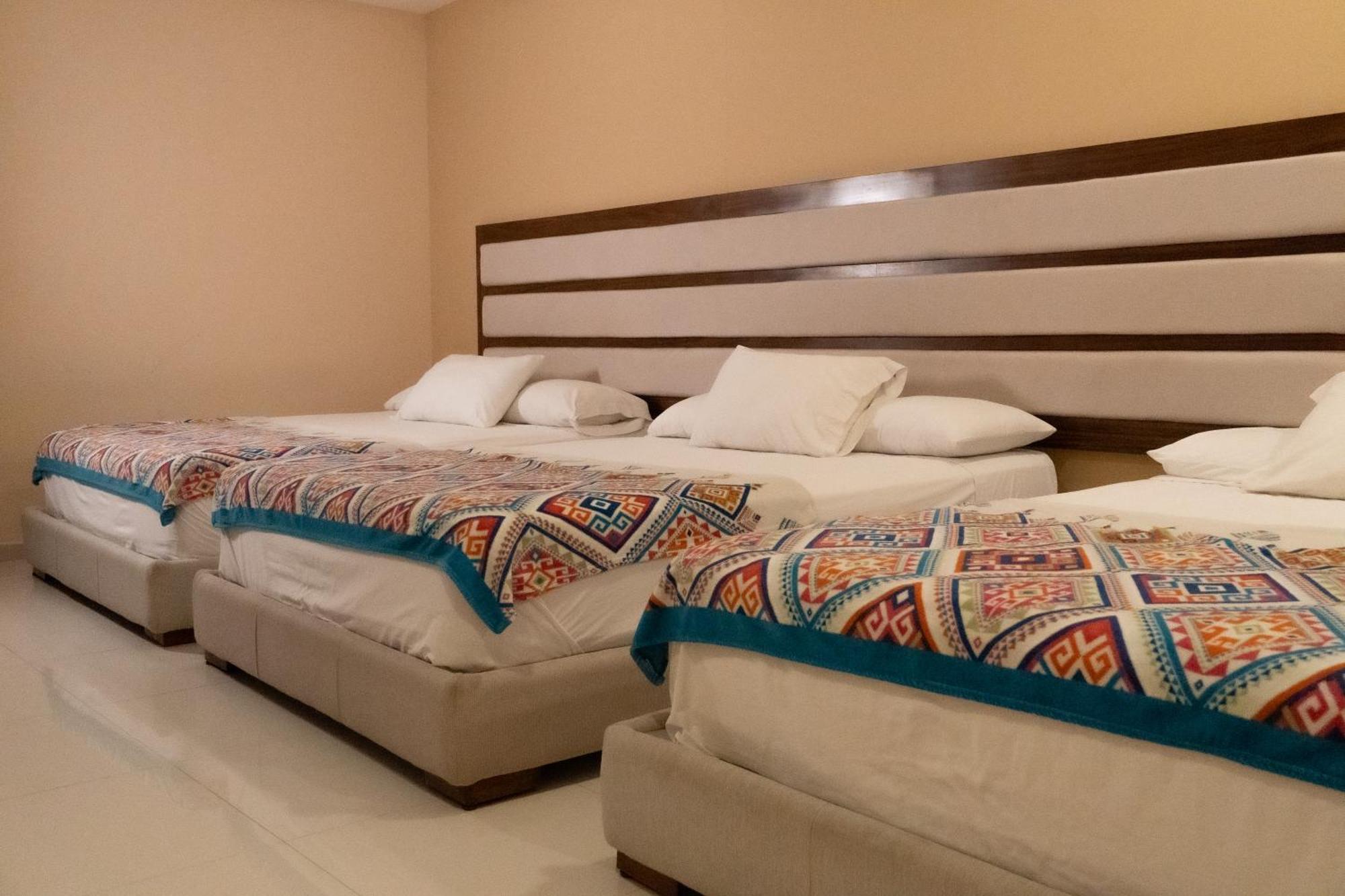 Infinity Habitacion Triple 211 Apartahotel
