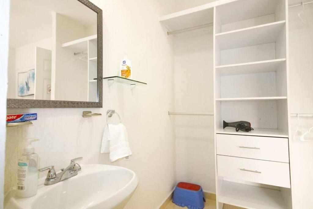 Casa-piscina-3hab-bano Privado-wifi 50 Mbps-tina Сasa de vacaciones Cancún