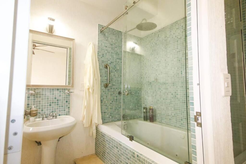 Casa-piscina-3hab-bano Privado-wifi 50 Mbps-tina * Cancún
