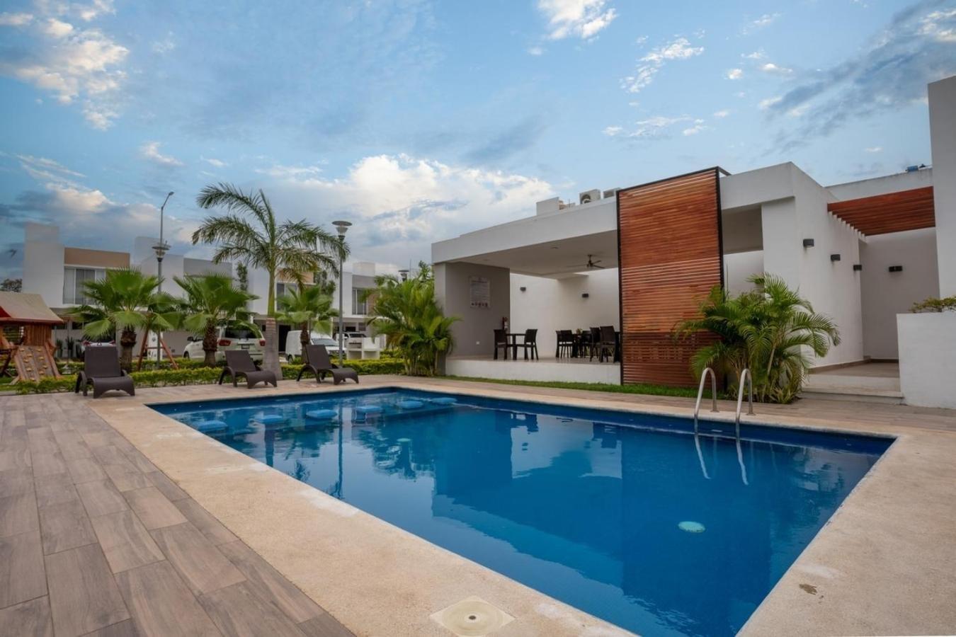 3br Modern House - & Fully Equipped Сasa de vacaciones