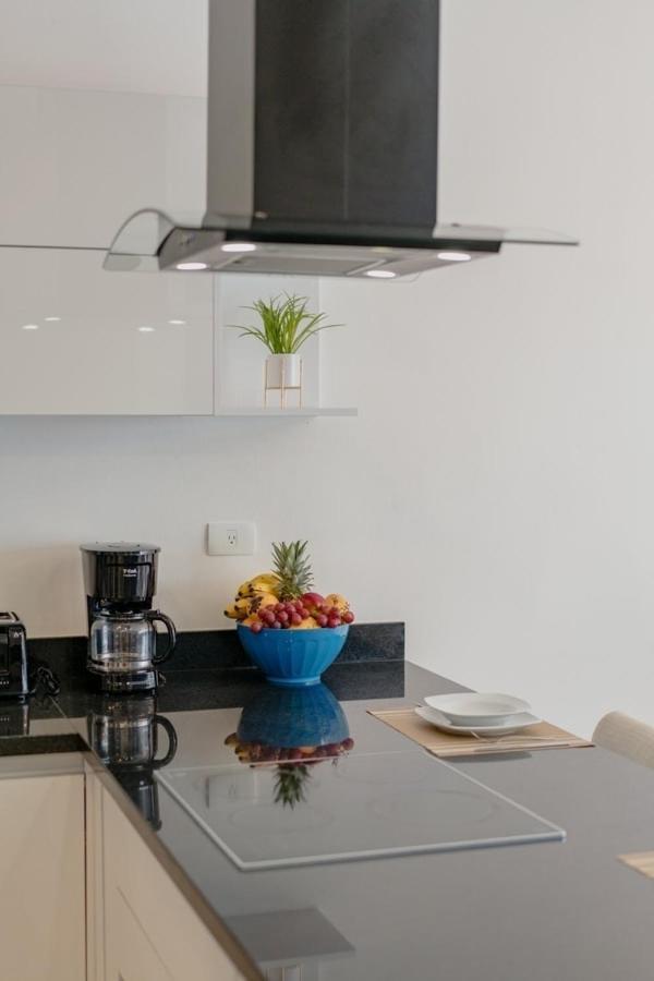 3br Modern House - & Fully Equipped *