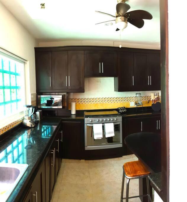 House Completely Furnished Total Privacy 8pax Сasa de vacaciones