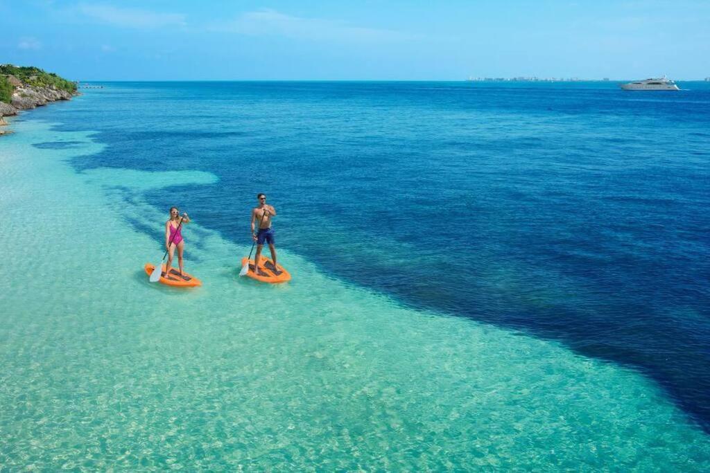 Prime All-inclusive Mansion - Cozy Mansion Pool Gym * Cancún