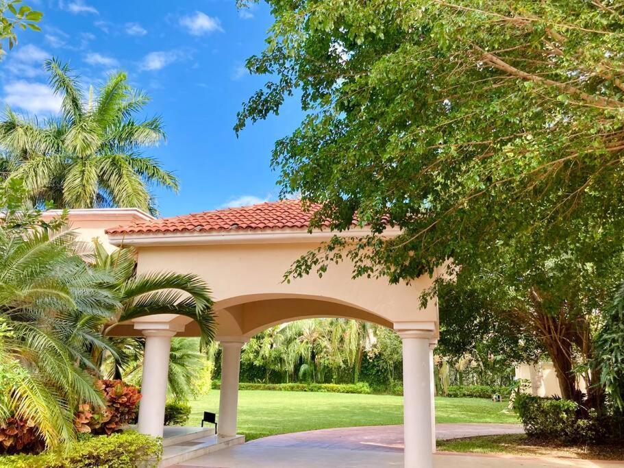 Prime All-inclusive Mansion - Cozy Mansion Pool Gym Villa *