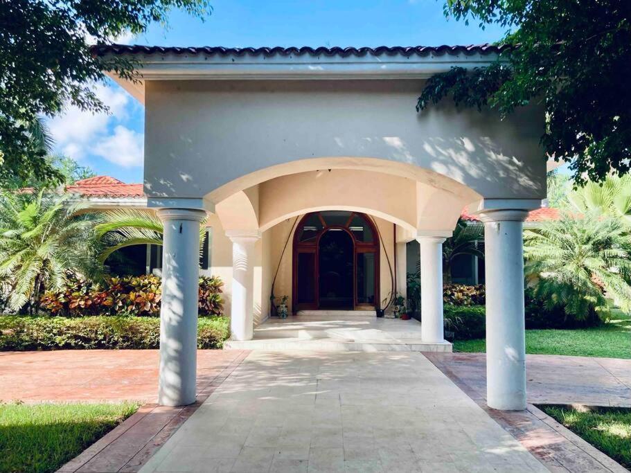 Villa Profile *