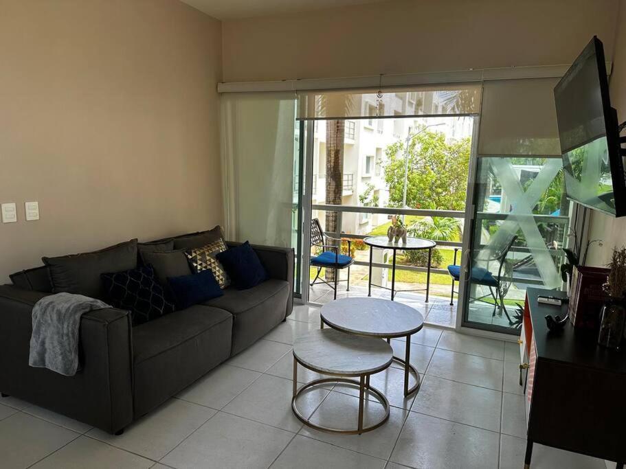 Hermoso Departamento Con Alberca Y Seguridad * Cancún
