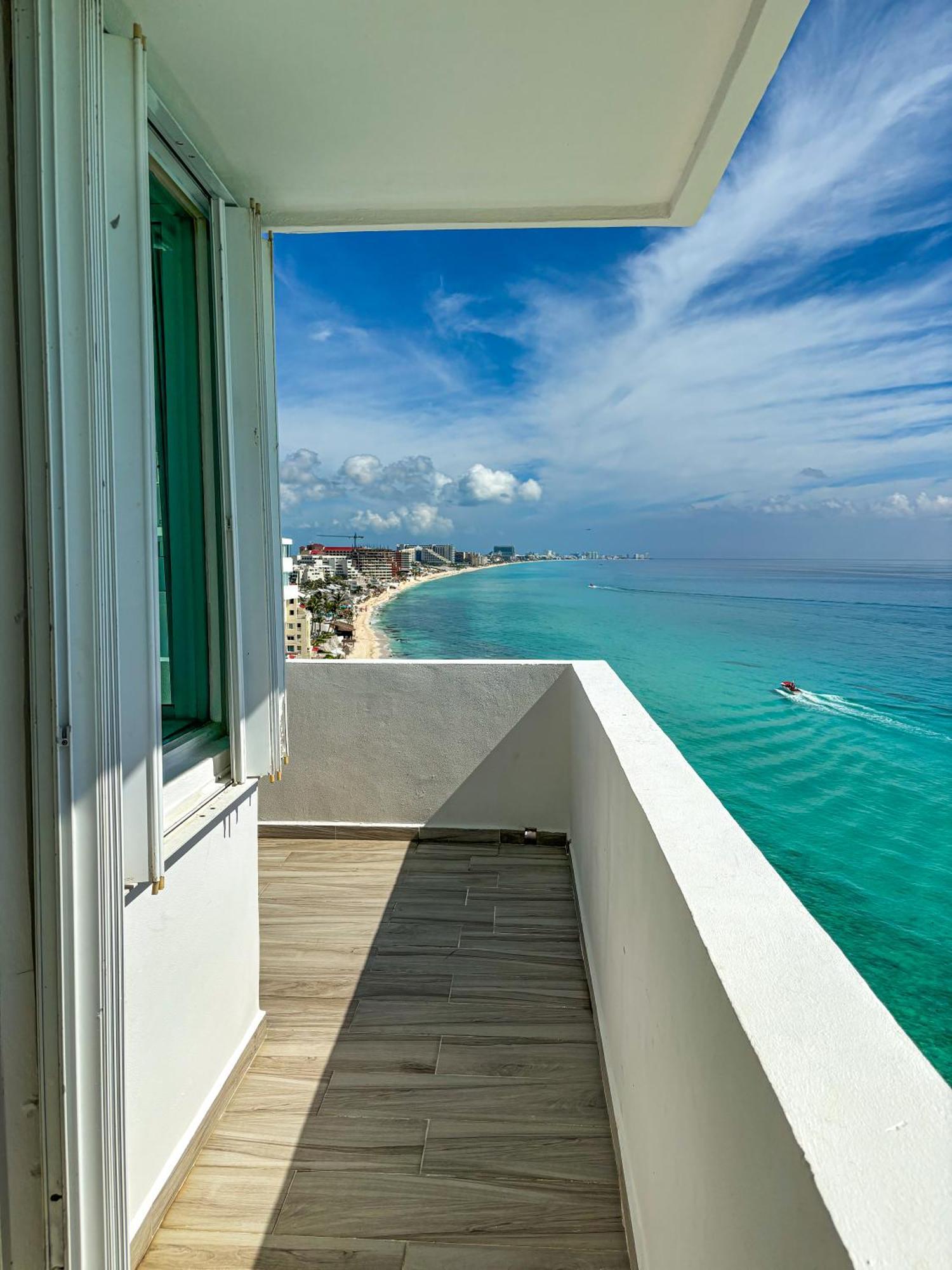 In View * Cancún