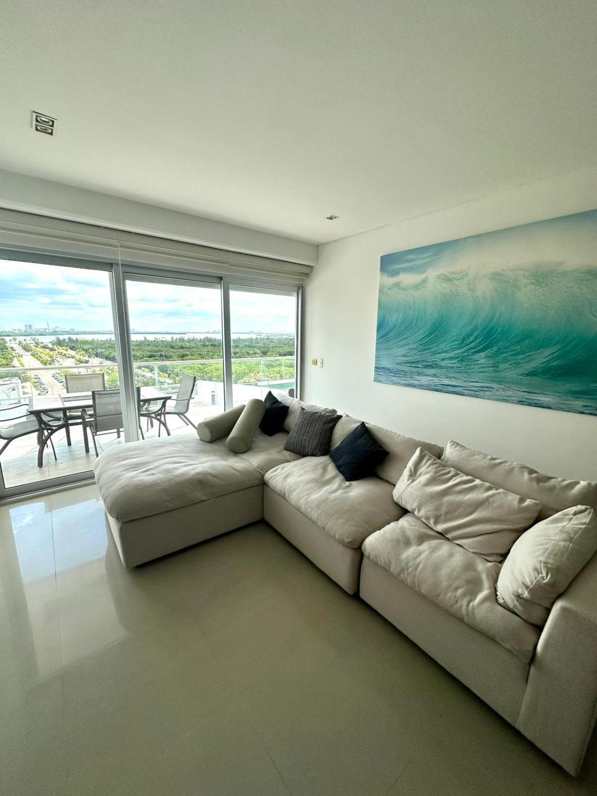 Plaza Apartment