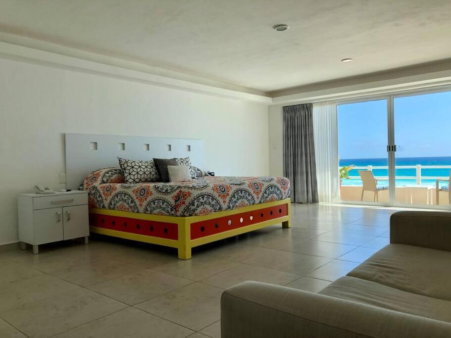 Villa Eltonblom1970 At Out Look Com Beach House Blom Cancún