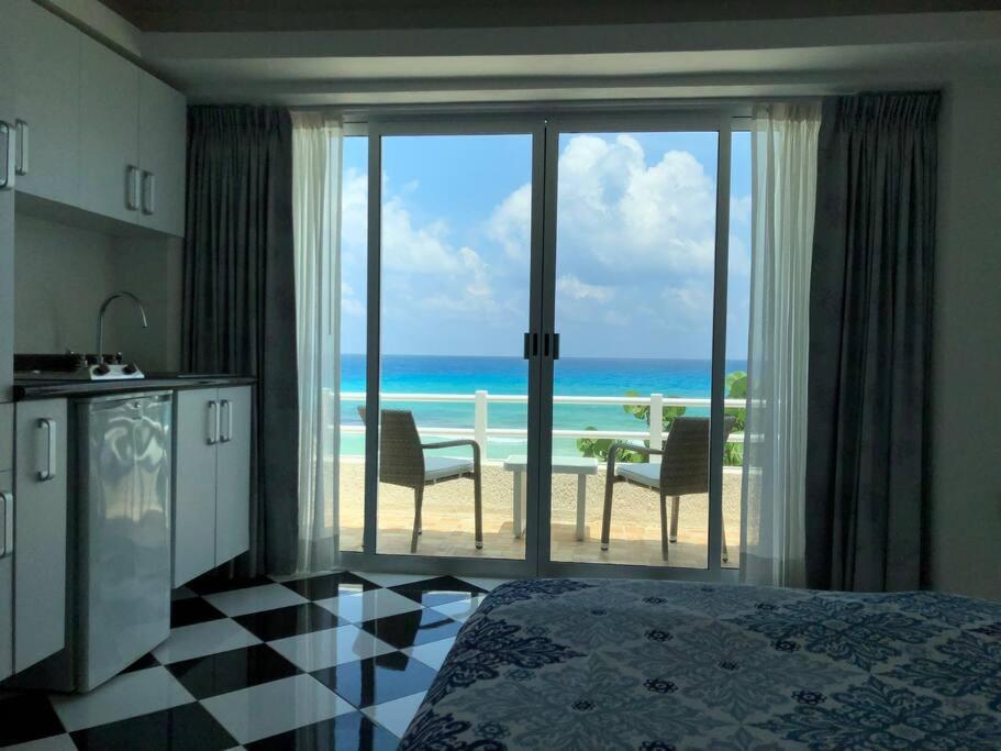 Villa Eltonblom1970 At Out Look Com Beach House Blom *