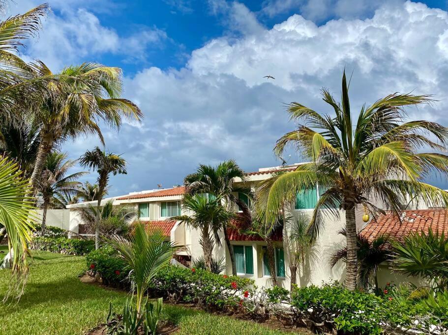 Eltonblom1970 At Out Look Com Beach House Blom * Cancún