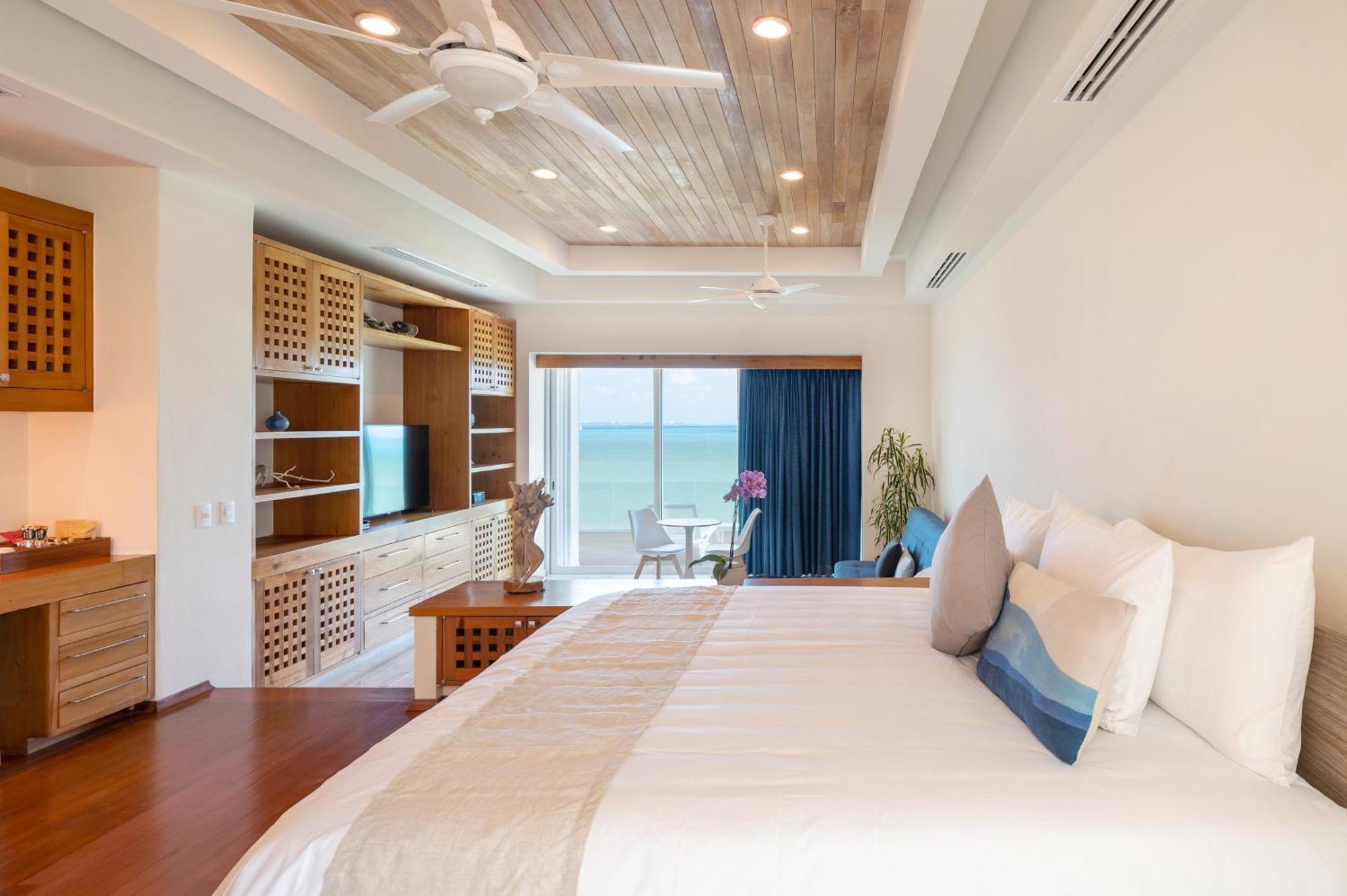 Punta Sam - Beachfront Luxury Cancun
